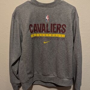 Nike Cleveland Cavaliers NBA Basketball Crewneck Sweatshirt Men's Medium Grey